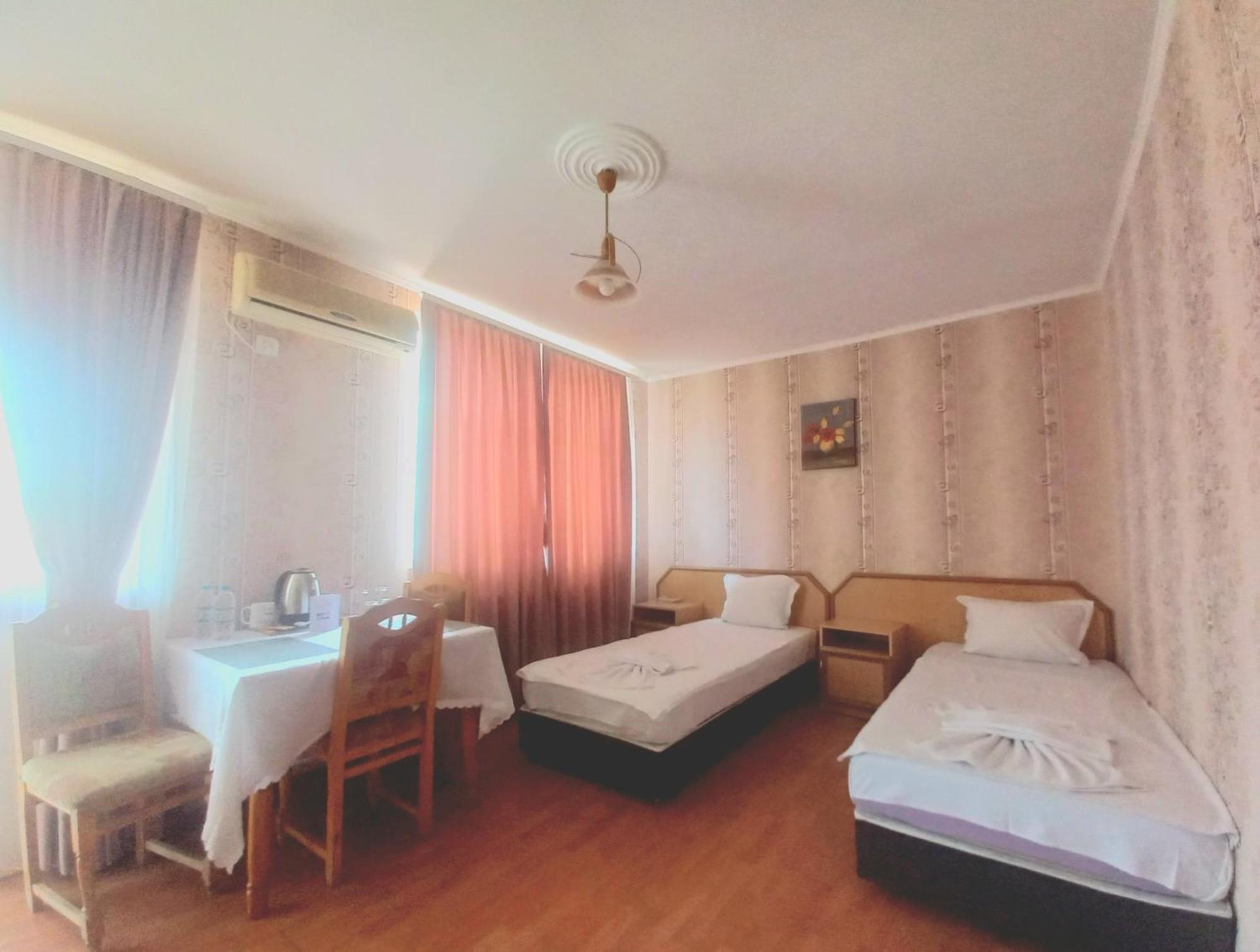 Hotel Kibor Galabovo Kültér fotó