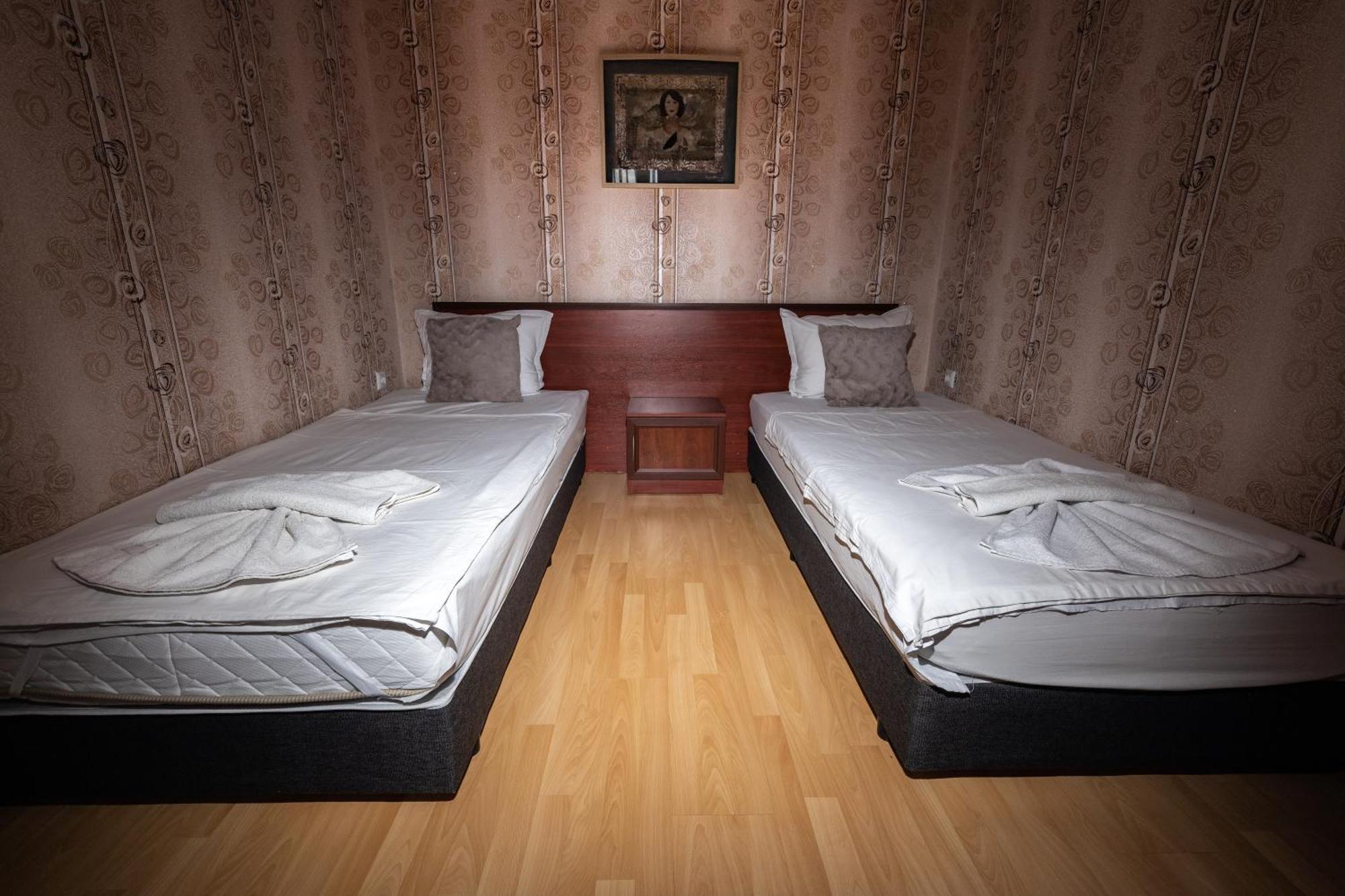 Hotel Kibor Galabovo Kültér fotó