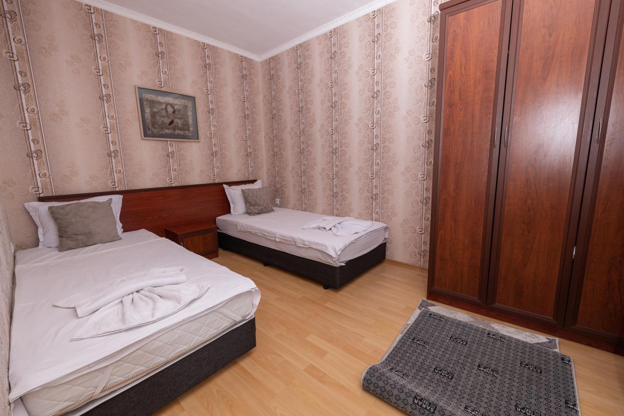 Hotel Kibor Galabovo Kültér fotó