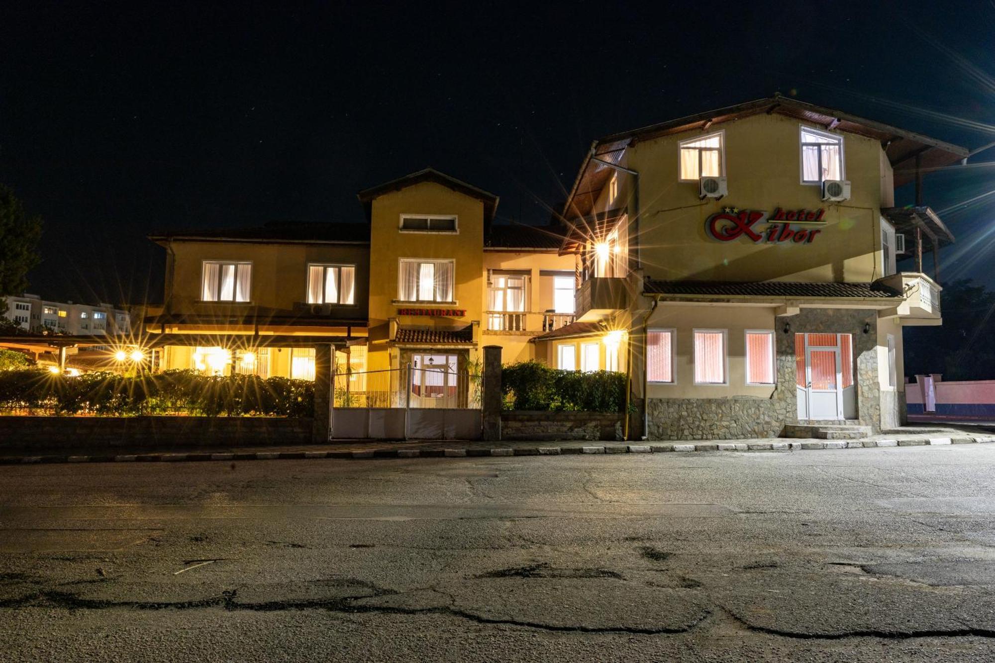 Hotel Kibor Galabovo Kültér fotó