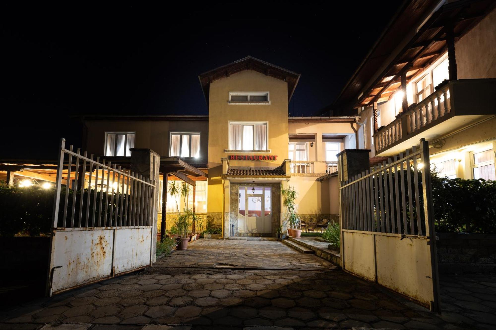 Hotel Kibor Galabovo Kültér fotó